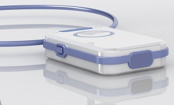 DA1432 DECT Pendant on a white table